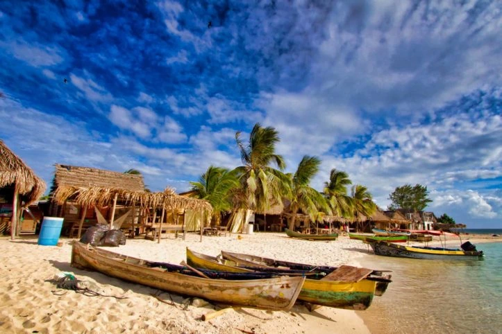 Cayos Cochinos in Roatán