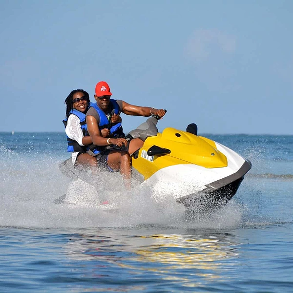 Jet Ski Adventure in Roatán